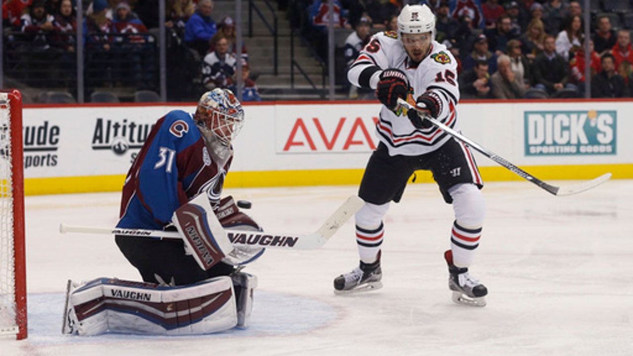 Crawford helps Blackhawks to 2-1 win over Avalanche